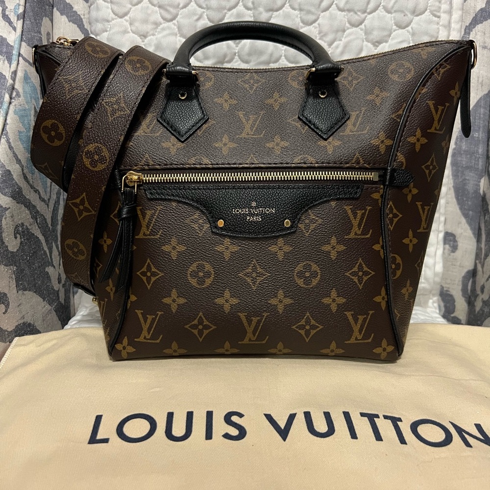 ❤️SOLD❤️Louis Vuitton Tournelle PM